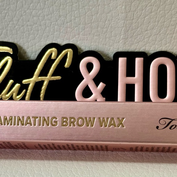 Fluff and Hold Laminating Brow Wax by Too Faced in clear color - Picture 2 of 4